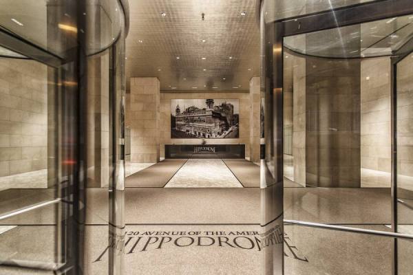 Photograph Mauro Risch Lobby on One Eyeland